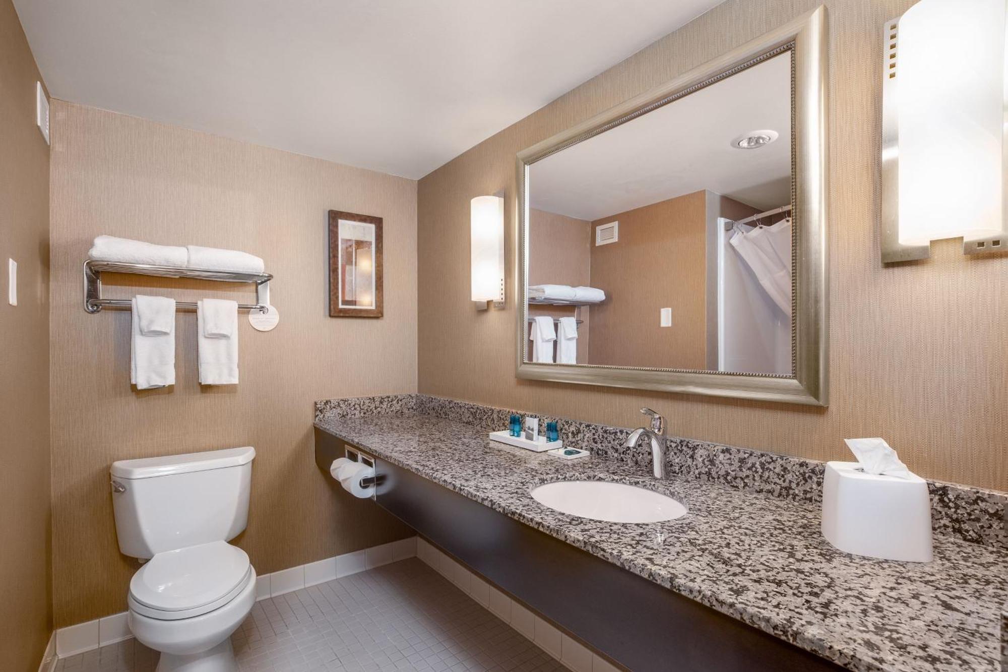 Delta Hotels By Marriott Fargo Zewnętrze zdjęcie