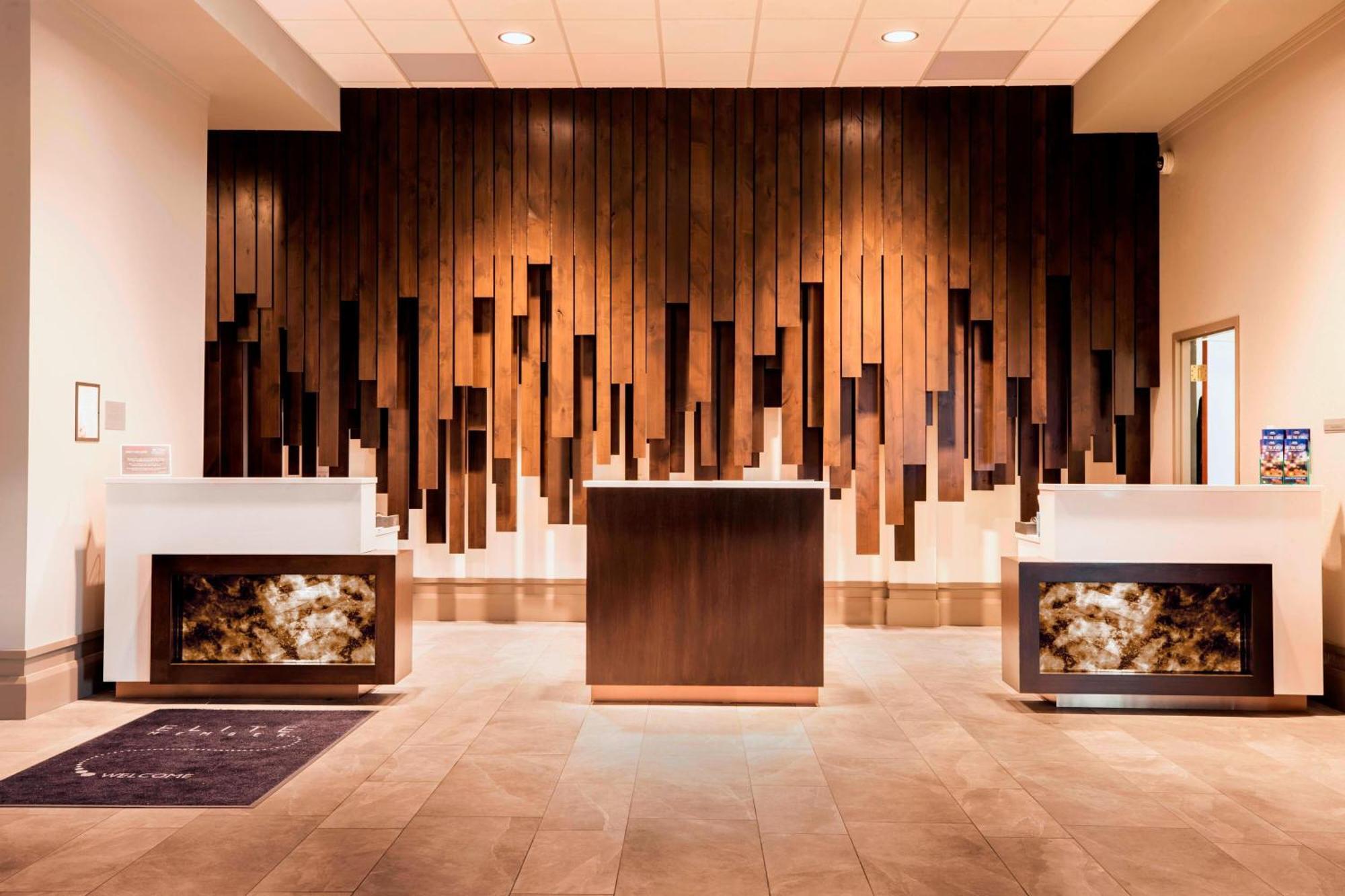 Delta Hotels By Marriott Fargo Zewnętrze zdjęcie